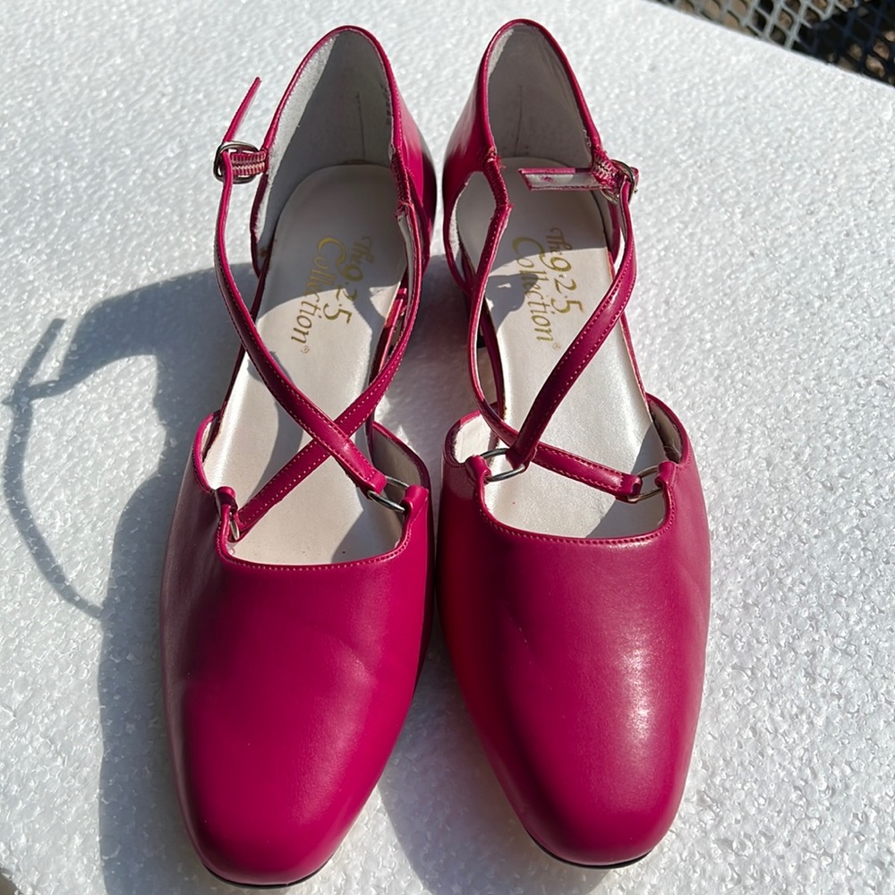 9.2.5. Collection hot pinkish plum hued short heels size 8M, Valerie